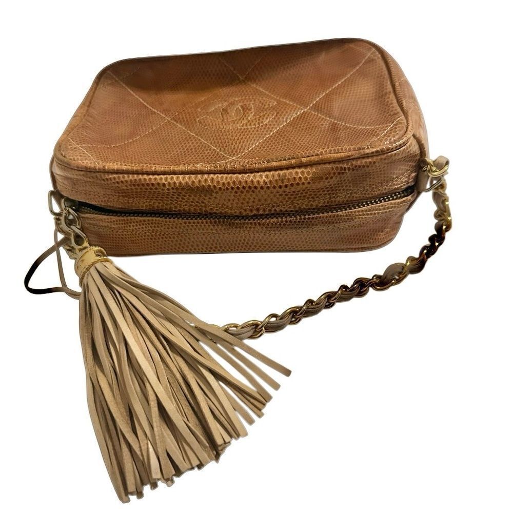CHANEL Tan lizard Leather Crossbody Bag - Picture 8 of 15